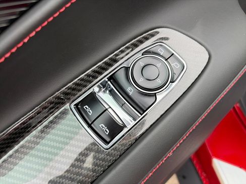 Used 2026 Chevrolet Corvette Stingray Premium Cpe RWD image 16