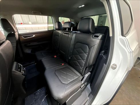 New 2026 Volkswagen Atlas SE image 12