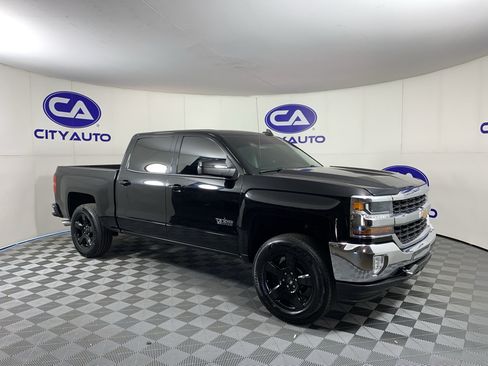 Used 2018 Chevrolet Silverado 1500 LT w/ Texas Edition RWD image 1
