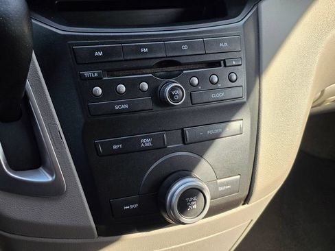 Used 2011 Honda Odyssey LX image 28