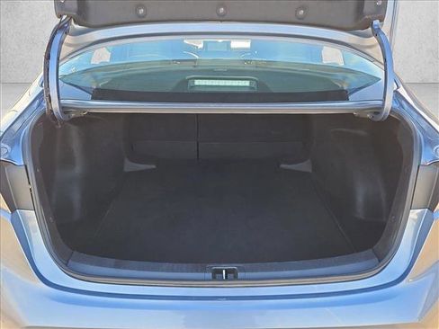 Used 2023 Toyota Corolla LE image 6