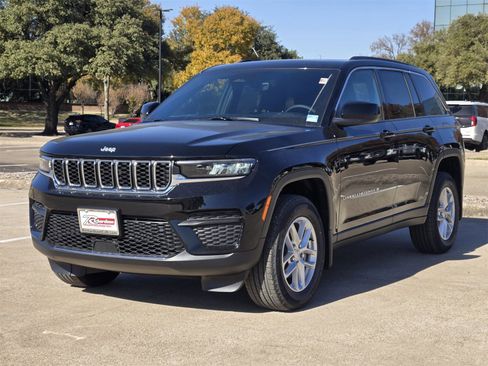 New 2025 Jeep Grand Cherokee Laredo X w/ Luxury Tech Group I image 2