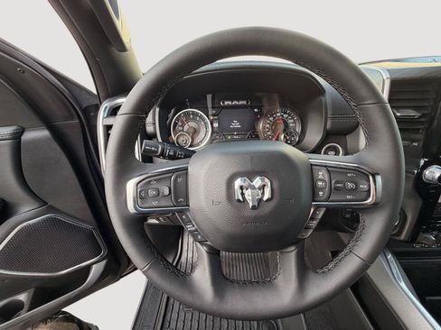 Used 2025 RAM 1500 Laramie AWD/4WD image 26