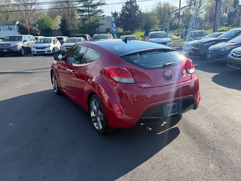 Used 2016 Hyundai Veloster w/ Option Group 02 FWD image 8
