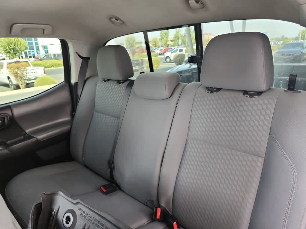 Used 2020 Toyota Tacoma SR AWD/4WD image 26