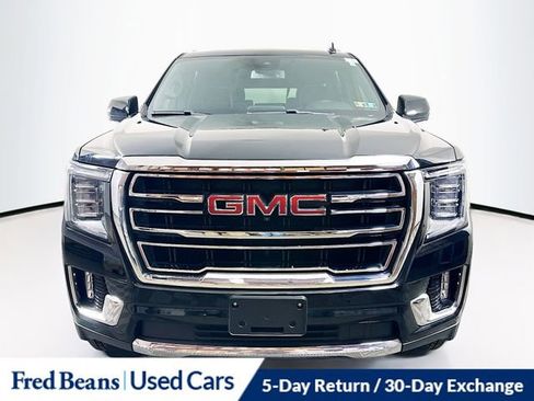 Used 2023 GMC Yukon XL SLT w/ SLT Premium Package image 2