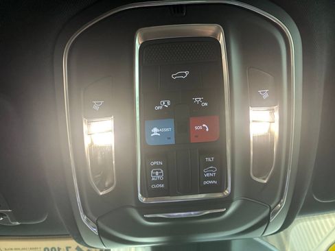 Used 2025 Jeep Grand Cherokee L Altitude AWD/4WD image 32