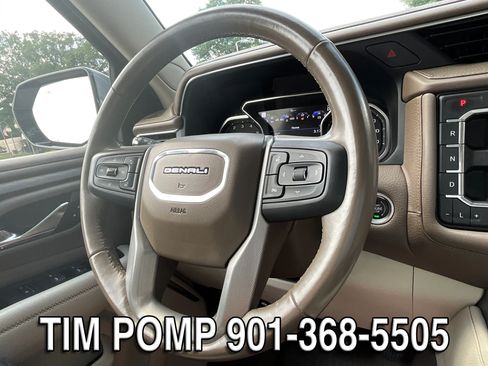 Used 2021 GMC Yukon Denali w/ Denali Premium Package AWD/4WD image 27