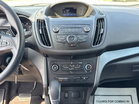 Used 2019 Ford Escape S image 29