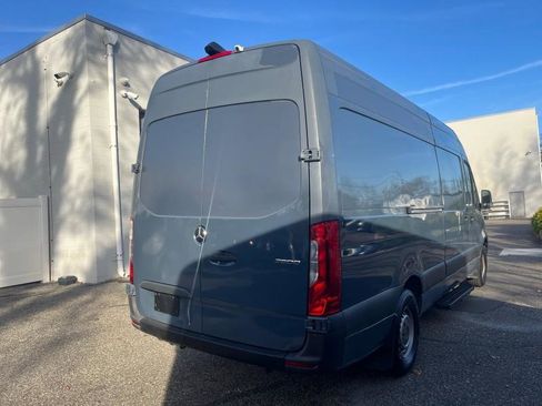 Used 2019 Mercedes-Benz Sprinter 170 image 6