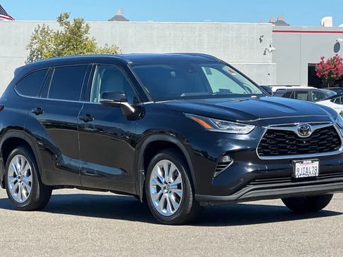 Used 2023 Toyota Highlander Limited AWD/4WD image 5