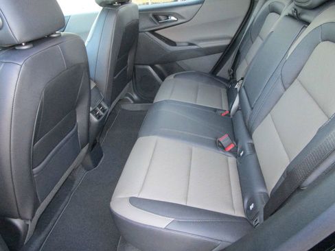 New 2026 Chevrolet Equinox LT w/ Convenience Package II image 16