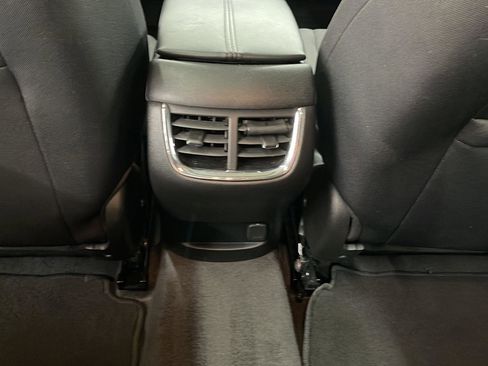 Used 2024 Chevrolet Malibu LT image 18