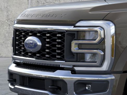 New 2026 Ford F450 Lariat image 17
