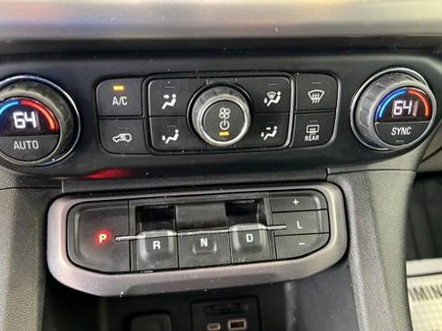 Used 2021 GMC Acadia AT4 w/ Trailering Package AWD/4WD image 14