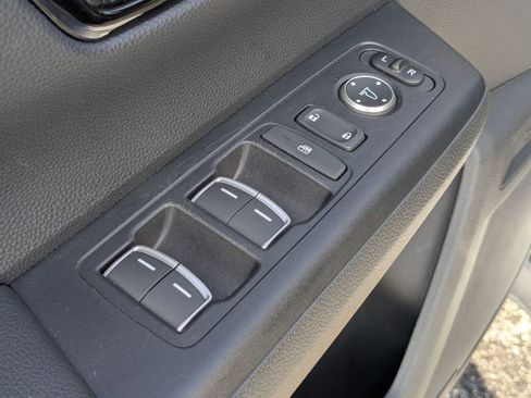 Used 2025 Honda CR-V EX-L image 15