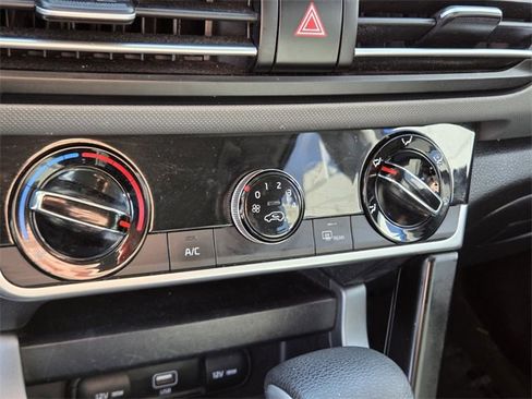 Used 2021 Kia Seltos LX image 22