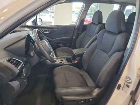 Used 2021 Subaru Forester Premium AWD/4WD image 12