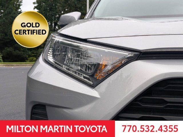 Certified 2021 Toyota RAV4 XLE w/ Convenience Package FWD image 12