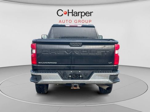 Used 2022 Chevrolet Silverado 2500 LT w/ Convenience Package AWD/4WD image 4