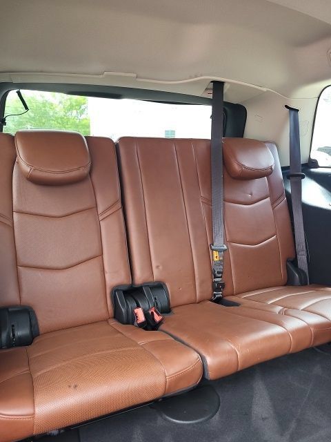 Used 2020 Cadillac Escalade Luxury AWD/4WD image 24