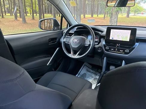 Used 2023 Toyota Corolla Cross LE FWD image 24