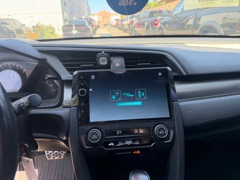 Used 2018 Honda Civic Sport image 22