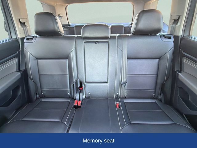 Used 2021 Volkswagen Atlas SEL AWD/4WD image 18