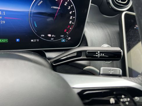 Used 2025 Mercedes-Benz GLC 350e 4MATIC image 21