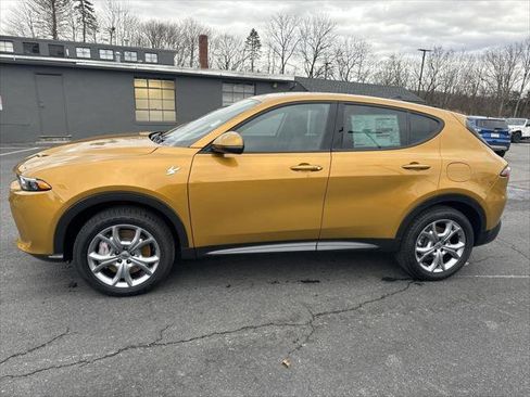 Certified 2024 Dodge Hornet R/T image 6