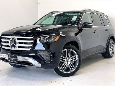 New 2026 Mercedes-Benz GLS 450 4MATIC image 2