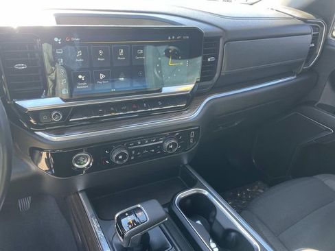Used 2023 Chevrolet Silverado 1500 LT image 20