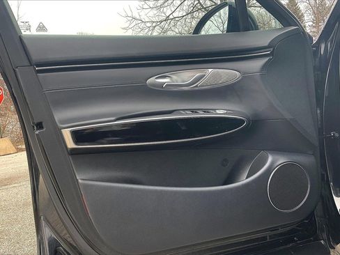 Used 2025 Genesis GV70 2.5T image 22