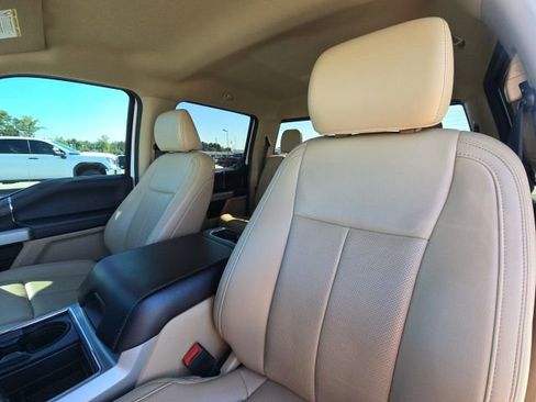 Used 2021 Ford F250 Lariat w/ Chrome Package image 23