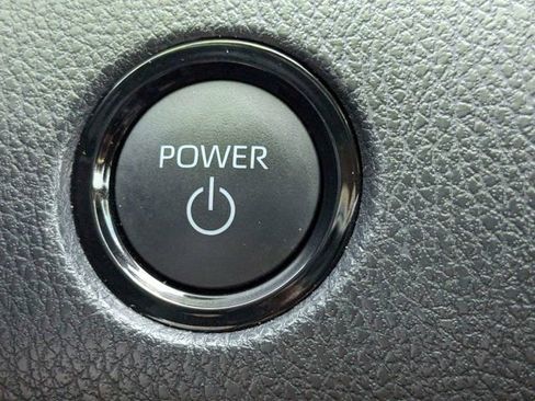 Used 2025 Toyota Camry SE FWD image 26