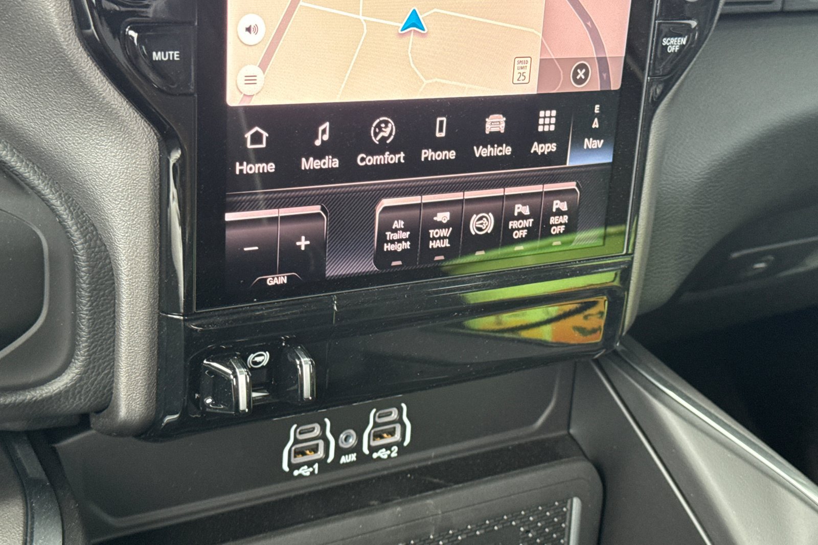 New 2027 RAM 3500 Laramie AWD/4WD image 19