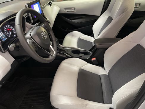 Certified 2025 Toyota Corolla SE image 16