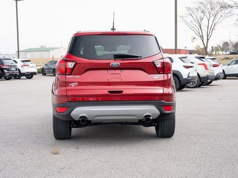 Used 2019 Ford Escape Titanium image 5