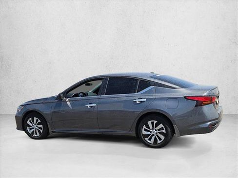 Certified 2025 Nissan Altima 2.5 S FWD image 6