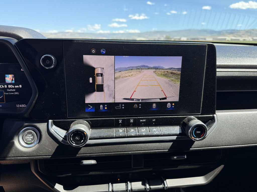 Used 2024 Chevrolet Colorado Trail Boss w/ Technology Package AWD/4WD image 23
