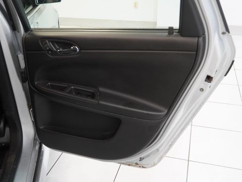Used 2014 Chevrolet Impala LTZ FWD image 22