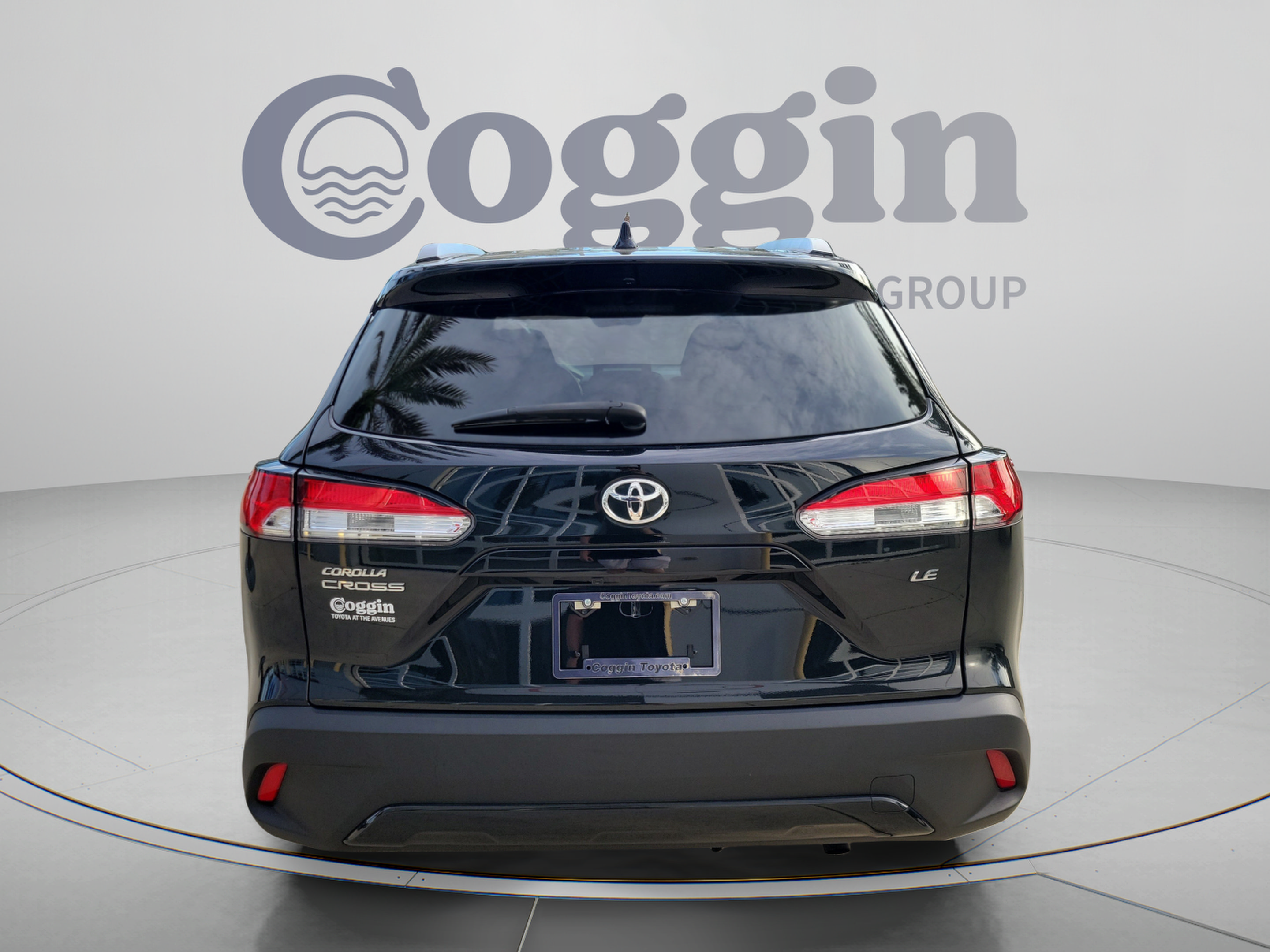 Used 2024 Toyota Corolla Cross LE FWD image 5