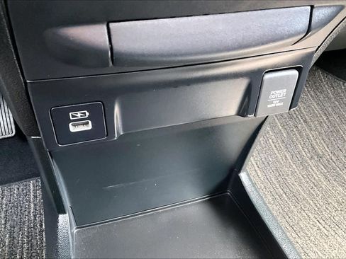 Used 2024 Honda Odyssey EX-L image 32