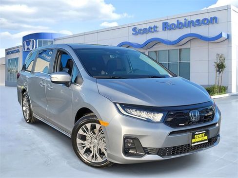 New 2026 Honda Odyssey Touring image 1
