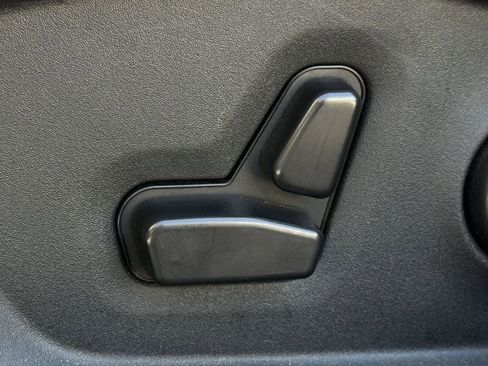 Used 2025 Jeep Compass Limited AWD/4WD image 22