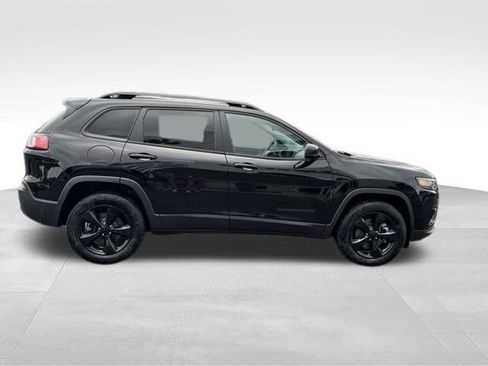 Used 2023 Jeep Cherokee Altitude Lux image 43