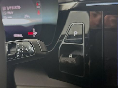 New 2026 Porsche Macan 4S Electric AWD/4WD image 19
