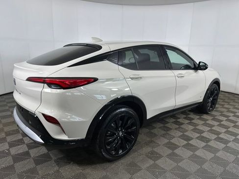 Used 2026 Buick Envista Sport Touring w/ Studio Series image 3