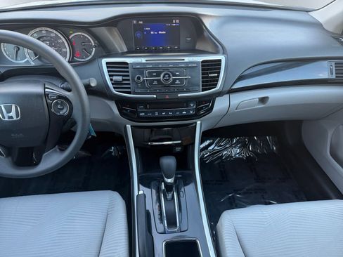 Used 2017 Honda Accord LX image 5