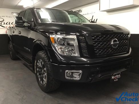Used 2019 Nissan Titan PRO-4X w/ Pro-4x Convenience Package AWD/4WD image 3
